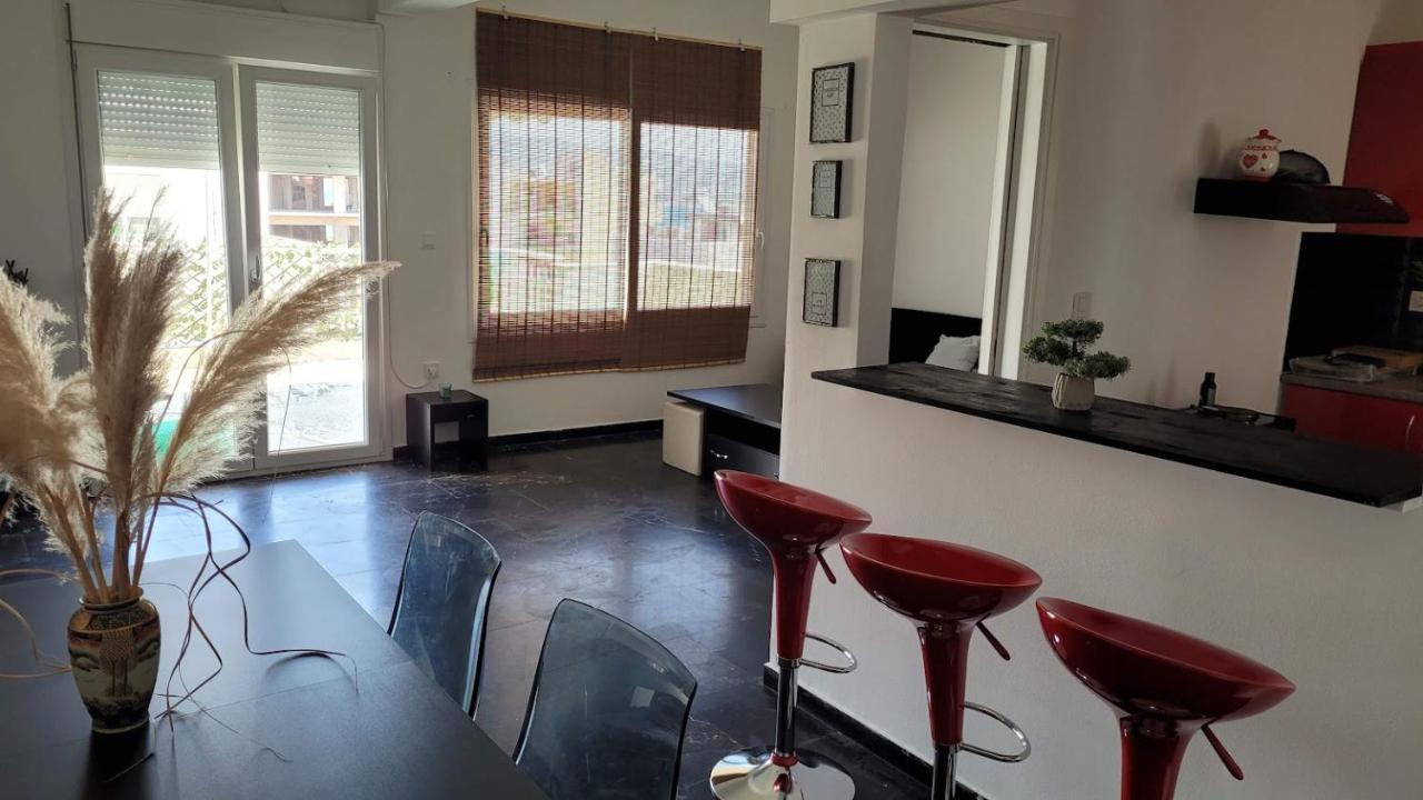Seaty Apartment Corinto Exterior foto