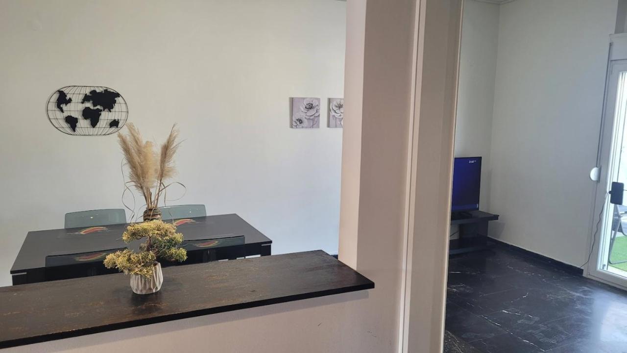 Seaty Apartment Corinto Exterior foto